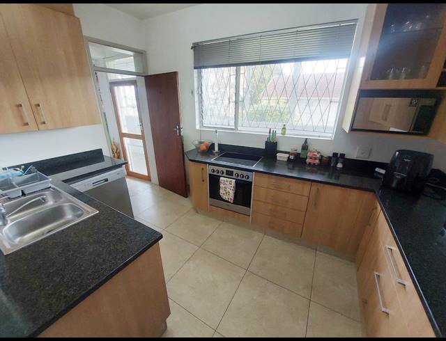 2 BEDROOM APARTMENT RENTED IN ST GEORGES PARK